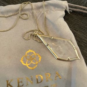 Kendra Scott necklace